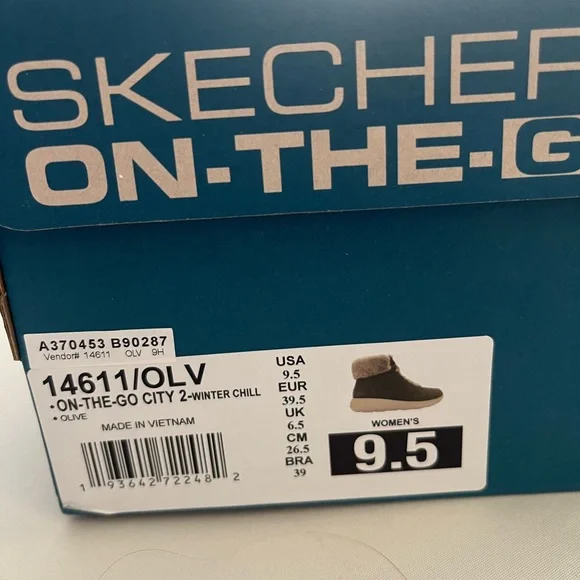 sketchers - Brand New in the original box on the go - olive size 9.5 - Picture 5 of 5